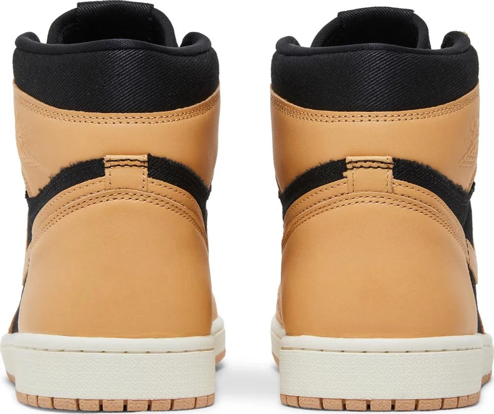 Air Jordan 1 Retro High OG 'Heirloom'