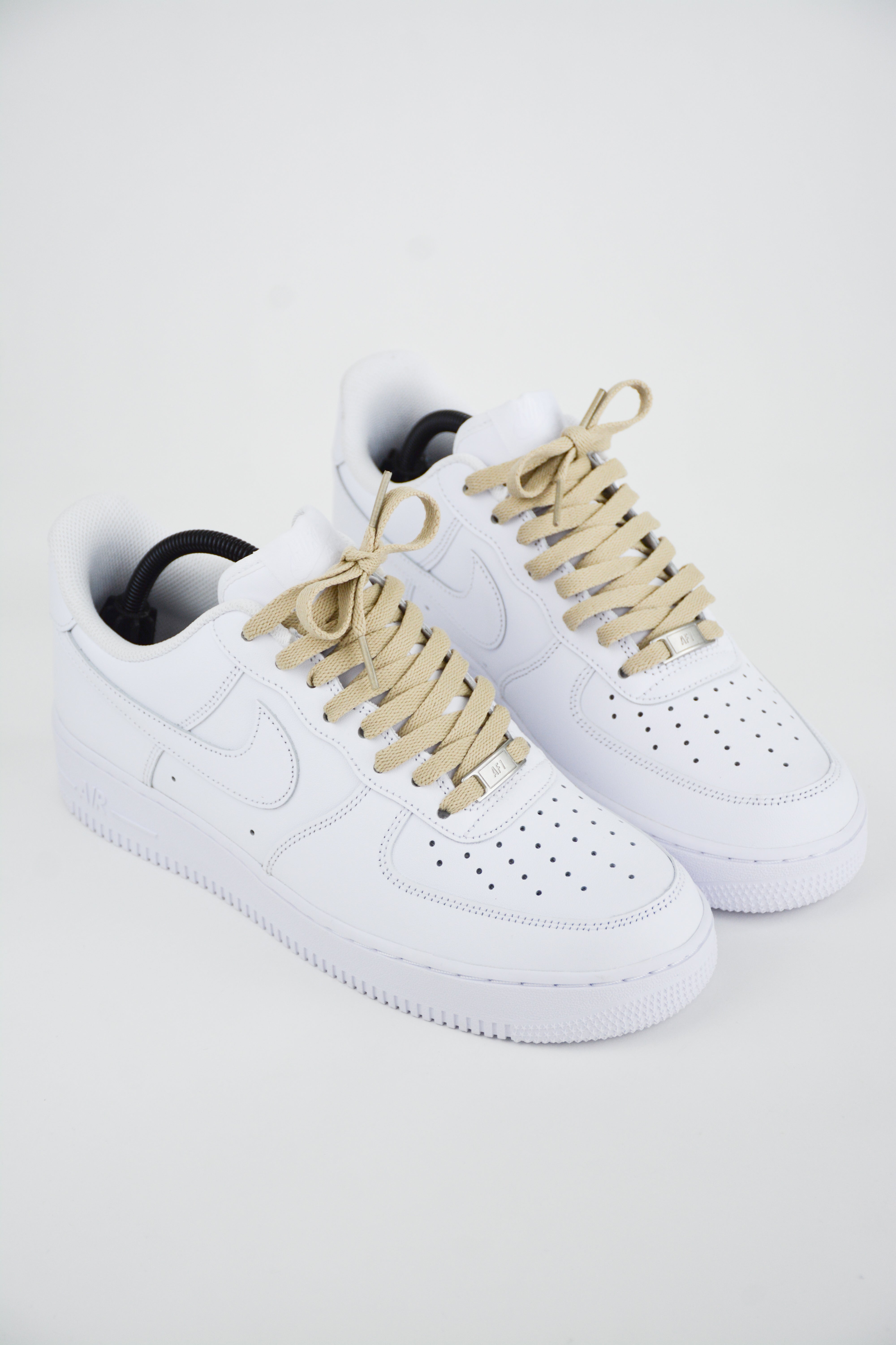 Tmavě Béžové Ploché Tkaničky - Premium